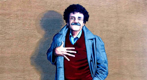 Portret Kurta Vonneguta na muralu w amerykańskim Indianapolis