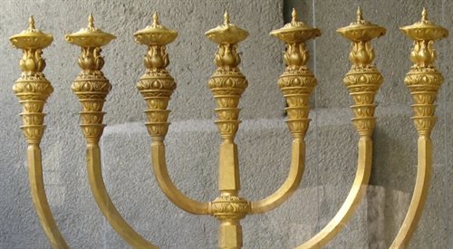 Menora - żydowski świecznik siedmioramienny