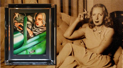 Obraz Tamary Łempickiej Autoportret w zielonym bugatti. W tle: Tamara Łempicka w swoim apartamencie w Nowym Jorku