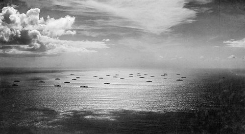 Konwój zmierzający w kierunku Casablanki w Afryce Północnej w celu przeprowadzenia tam jednego z desantów morskich w ramach operacji Torch w listopadzie 1942 roku.