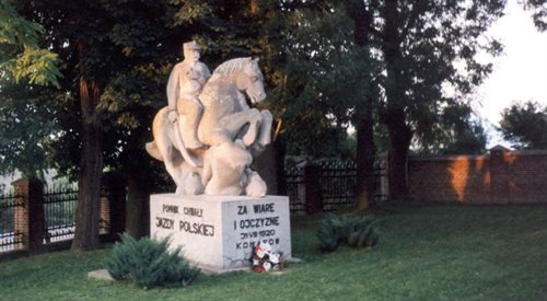Pomnik upamiętniający bitwę pod Komarowem