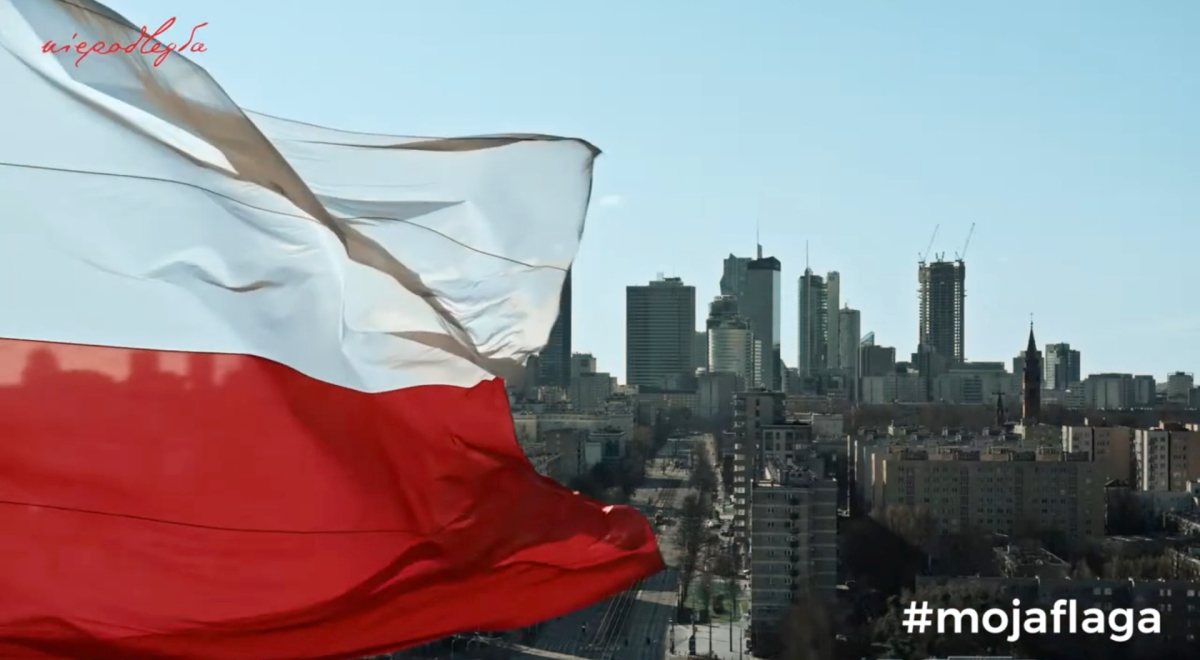 Der 2. Mai ist der Tag der polnischen Nationalflagge in Polen.