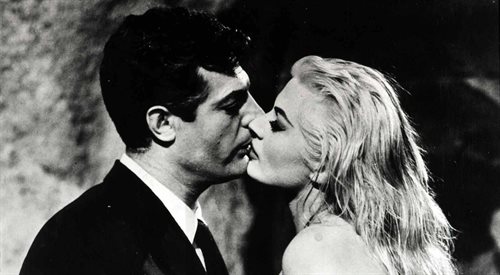 Kadr z filmu Frederica Felliniego La Dolce Vita z 1960 r.