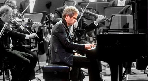 Piotr Anderszewski, pianista polsko-węgierskiego pochodzenia, urodził się w 1969 r. w Warszawie