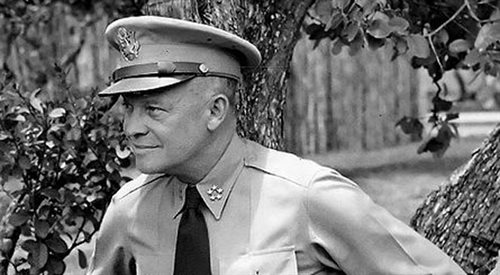 Gen. Dwight D. Eisenhower, Wikimedia Commons źr.: US Army domena publ.