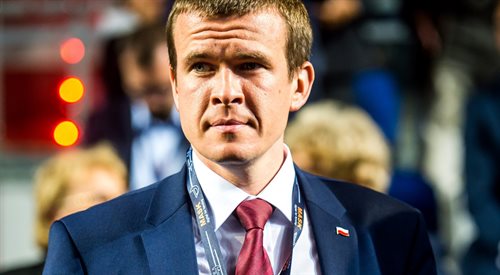 Minister sportu i turystyki Witold Bańka podczas ceremonii otwarcia szermierczych Mistrzostw Europy w Toruniu, 20.06.2016