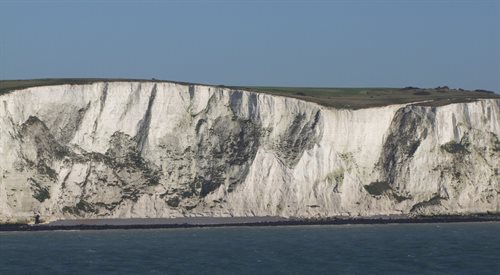 Białe klify w okolicach Dover (południowo-wschodnia Anglia), przez które przebiegać będą uczestnicy Reebok Ragnar White Cliffs 2017