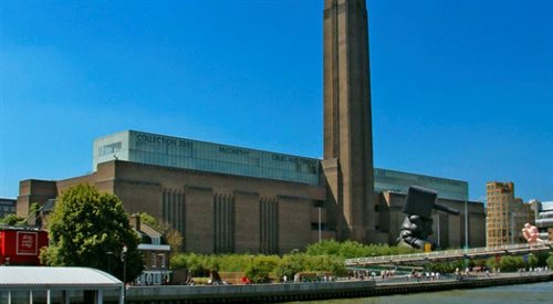 Muzeum Tate Modern powstało w nieużywanych przestrzeniach elektrowni