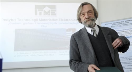 Dyrektor Instytutu Technologii Materiałów Elektronicznych dr Zygmunt Łuczyński.