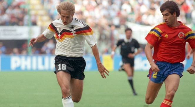 Juergen Klinsmann i Andres Escobar (z prawej)