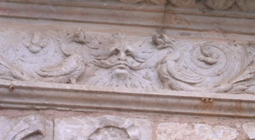 Relief jako dekoracja architektoniczna