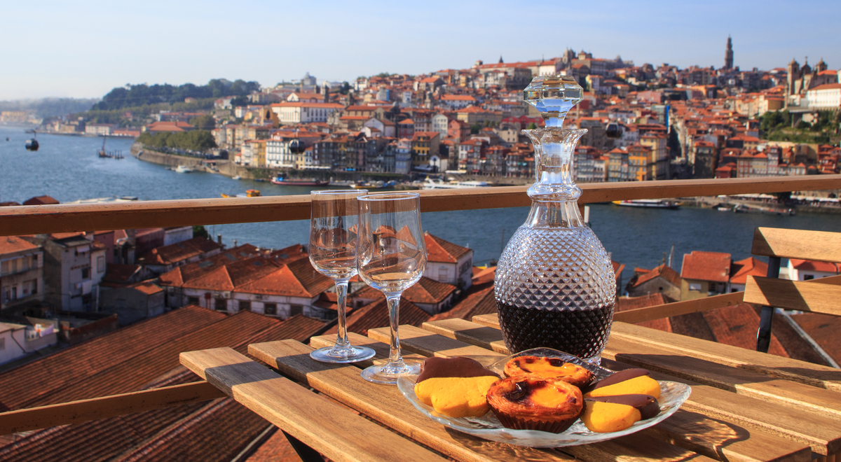 Wino to jeden ze smaków nieodzownie kojarzących się z Portugalią 