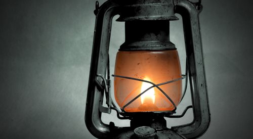 Lampa naftowa - dziś już niewielu z nas ją pamięta lub wie na jakiej zasadzie działa