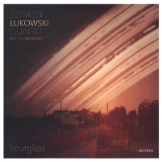 Szymon Łukowski "Hourglass"