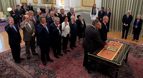 Ceremonia zaprzysiężenia ministrów tymczasowego rządu w Atenach