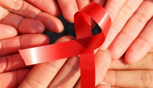 AIDS zbiera coraz mniejsze żniwo