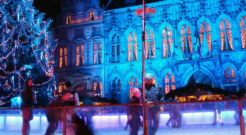 Z okazji inauguracji Europejskiej Stolicy Kultury 2015 belgijskie Mons 24 stycznia rozbłyśnie tysiącem barw, stając się na kilka godzin miastem światła