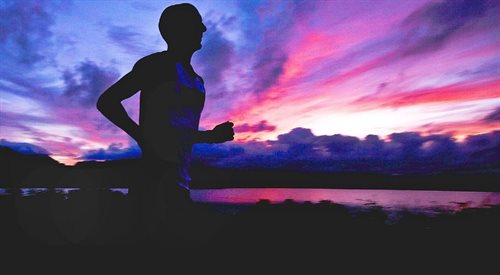 Biegacze przykładają się do treningów, ale muszą pamiętać też o odpowiedniej diecie i regeneracji