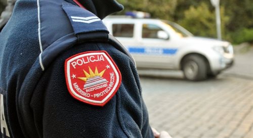 Podejrzany pakunek pod samochodem w Gdyni. Akcja antyterrorystów
