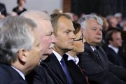 Od lewej: były prezydent Aleksander Kwaśniewski, były prezydent Lech Wałęsa, szef Rady Europejskiej Donald Tusk, premier Ewa Kopacz i marszałek Senatu Bogdan Borusewicz