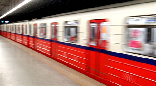 Warszawskie metro to nie tylko przewozi mieszkańców miasta, lecz także publikuje poezję