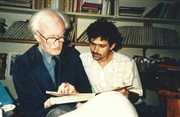 Józef Czapski i malarz Krzysztof Jung w podparyskiej siedzibie polskiego Instytutu Literackiego. Francja, Maisons-Laffitte, 1988