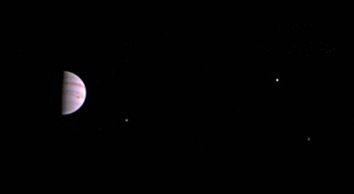 Jowisz widziany okiem Juno