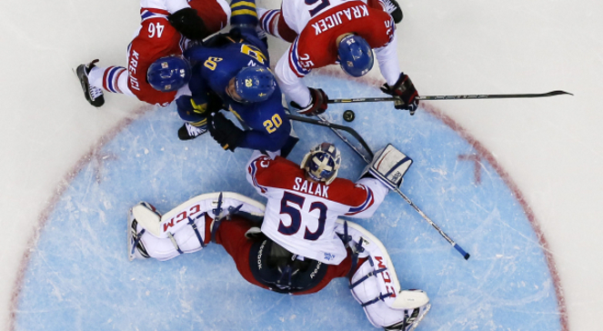W pierwszym meczu hokejowym igrzysk Szwedzi pokazali, że są w dobrej formie. Czy to wystarczy na Rosjan?