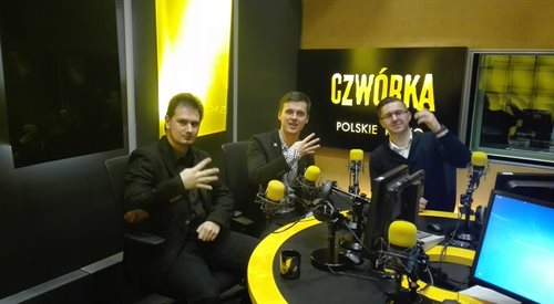 Patryk Kuniszewicz (pierwszy od prawej) oraz jego goście: Krystian Pankowski i Jan Zienkiewicz
