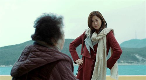 Koreańską pogodę ducha widać w Kocim pogrzebie - słodko-gorzkiej opowieści, którą Lee Jong-hun debiutuje jako reżyser