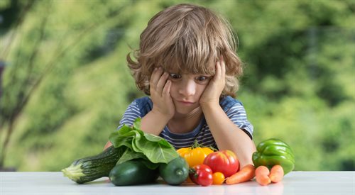 Jak zachęcić dzieci, aby zaprzyjaźniły się z warzywami i owocami? O tym mówimy w nagraniu audycji