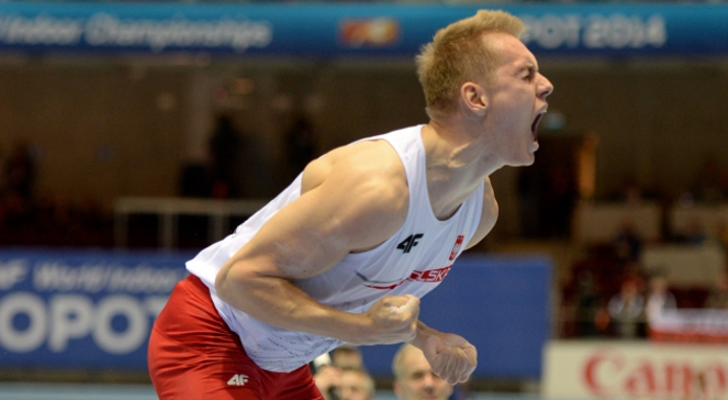 Reakcja Polaka Roberta Sobery po pokonaniu poprzeczki w finale skoku o tyczce mężczyzn podczas halowych lekkoatletycznych mistrzostw świata w sopockiej Ergo Arenie