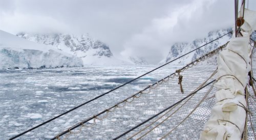 Podróż Shackletona to opowieść o przygodzie, walce z niewyobrażalnym niebezpieczeństwem i niemal nadludzkiej wytrwałości (zdjęcie ilustracyjne)