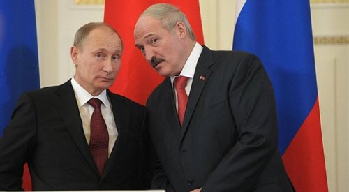 Władimir Putin i Aleksander Łukaszenka podczas spotkania w Sankt Petersburgu w marcu 2013 roku