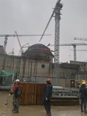 Elektrownia jest budowana od pięciu lat przez rosyjską firmę Rosatom