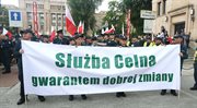 Warszawa: protest pracowników służby celnej