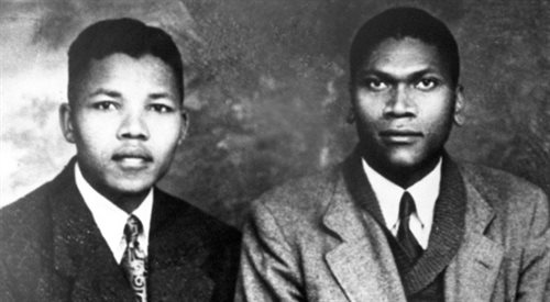 Nelson Mandela (po lewej). Zdjęcie z 1941 roku