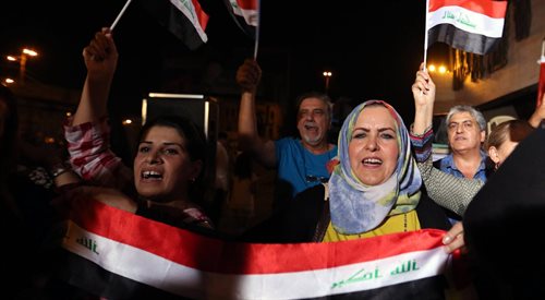 Irakijczycy świętują wyzwolenie Mosulu, plac Tahrir w Bagdadzie, 10 lipca 2017