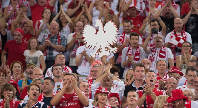 Kibice Polaków podczas meczu z Rosją w grupie H mistrzostw świata siatkarzy w Łodzi