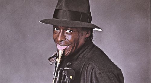 Miles Davis słynął z ospałego, melodycznego stylu i lakonicznej, czasem konfrontacyjnej osobowości