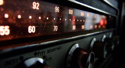 Prymat kultury obrazkowej stwarza paradoksalnie szansę dla radia. Młodzi mogą w radiu znaleźć to, czego nie znajdą poza nim.