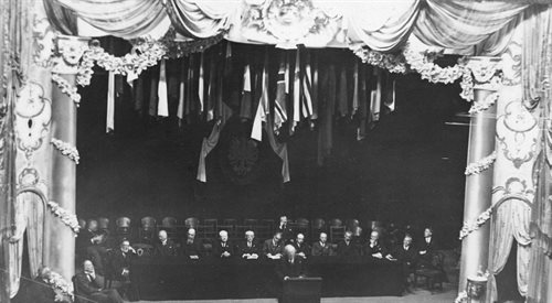 Teatr Polski gościł uczestników licznych kongresów. Na zdjęciu jeden z nich, który odbył się w 1933 roku. Widoczna także scena teatru.