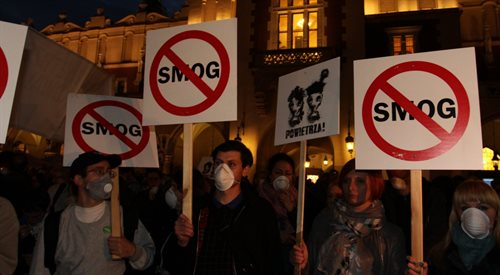 Demonstracja zorganizowana przez Krakowski Alarm Smogowy
