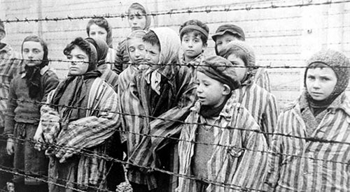 Dzieci w obozie Auschwitz. 18 stycznia 1945