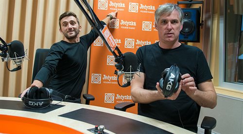 Wojtek Powaga i Przemek Myszor w studiu radiowej Jedynki