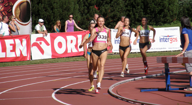 Renata Pliś na czele biegu na 1500 m - 86. Mistrzostwa Polski Seniorów (Bielsko-Biała)