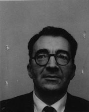 Wojciech Wasiutyński - publicysta, eseista. W Rozgłośni Polskiej Radia Wolna Europa w latach 1957-1974.