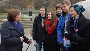 Prezydentowa Anna Komorowska wsparła Wielką Orkiestrę Świątecznej Pomocy. Wolontariuszy spotkała podczas spaceru z psem w Parku Agrykola.