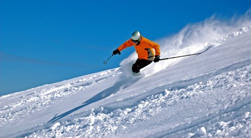 Sporty zimowe są kontuzjogenne, dlatego warto się ubezpieczyć przed wyjazdem w góry