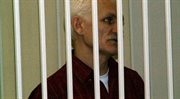 Aleś Bialacki jest oskarżony o niezapłacenie podatków, grozi mu siedem lat więzienia. W jego obronie występuje wiele organizacji praw człowieka i polityków.